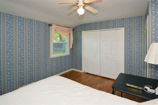 50829 Barber Street, Paw Paw, MI 49079