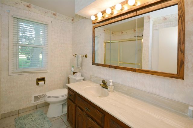 50829 Barber Street, Paw Paw, MI 49079
