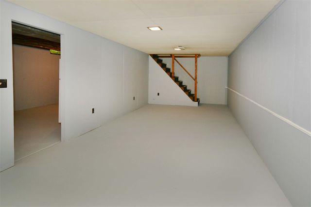 50829 Barber Street, Paw Paw, MI 49079