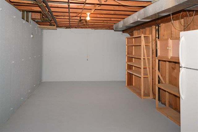 50829 Barber Street, Paw Paw, MI 49079