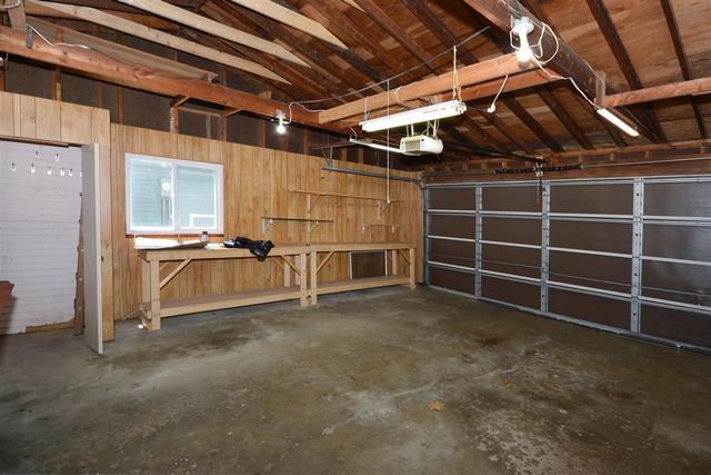 50829 Barber Street, Paw Paw, MI 49079