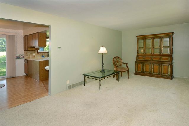 50829 Barber Street, Paw Paw, MI 49079