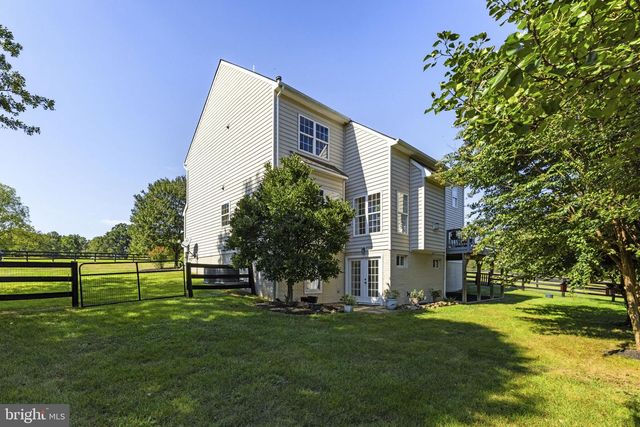 36951 WELLINGTON DR, Purcellville, VA 20132