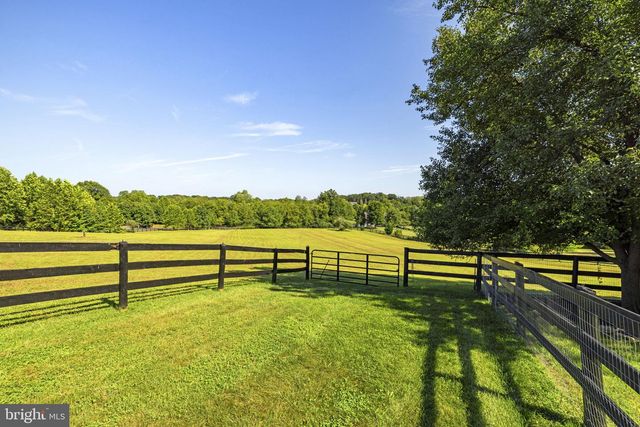 36951 WELLINGTON DR, Purcellville, VA 20132