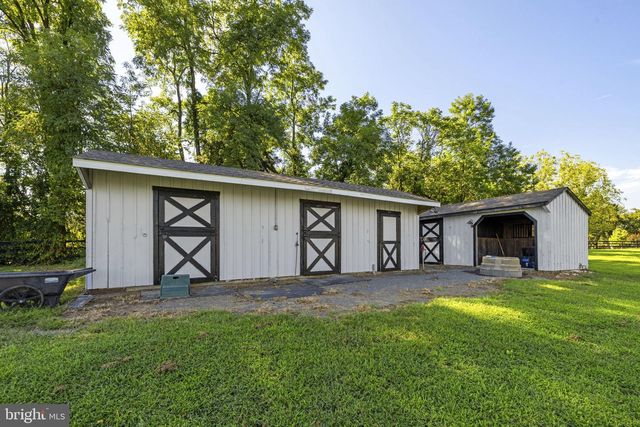 36951 WELLINGTON DR, Purcellville, VA 20132