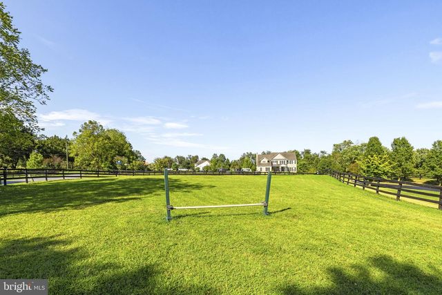 36951 WELLINGTON DR, Purcellville, VA 20132