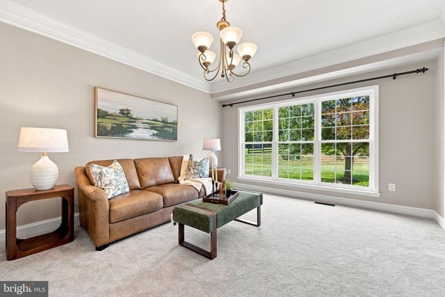 36951 WELLINGTON DR, Purcellville, VA 20132