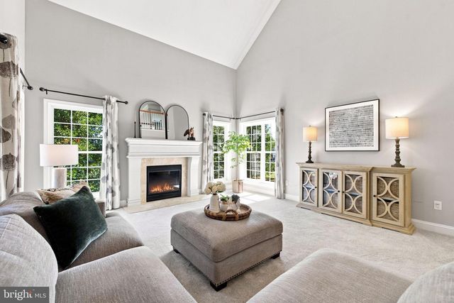 36951 WELLINGTON DR, Purcellville, VA 20132