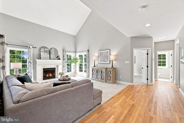 36951 WELLINGTON DR, Purcellville, VA 20132