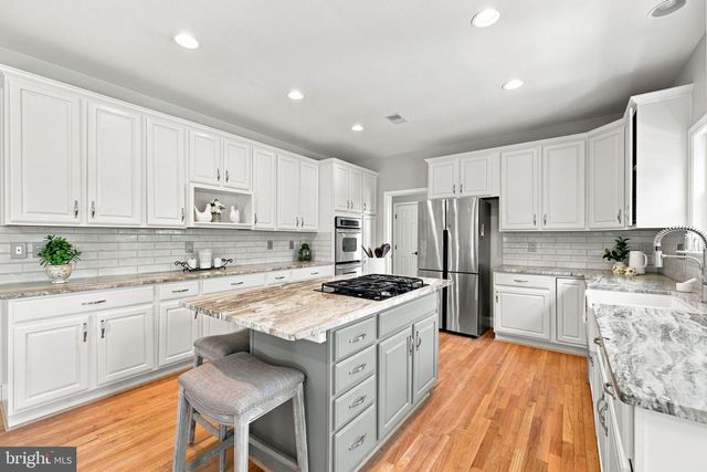 36951 WELLINGTON DR, Purcellville, VA 20132