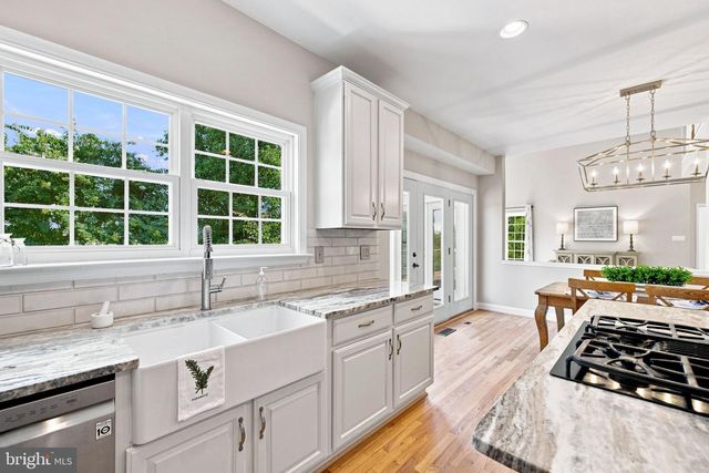 36951 WELLINGTON DR, Purcellville, VA 20132