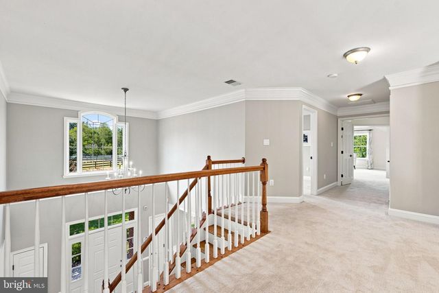36951 WELLINGTON DR, Purcellville, VA 20132
