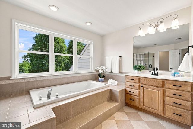 36951 WELLINGTON DR, Purcellville, VA 20132