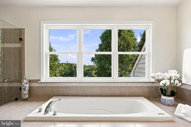 36951 WELLINGTON DR, Purcellville, VA 20132