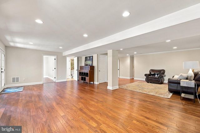 36951 WELLINGTON DR, Purcellville, VA 20132