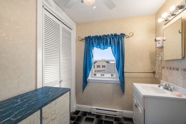 175 Rumney Rd, Revere, MA 02151
