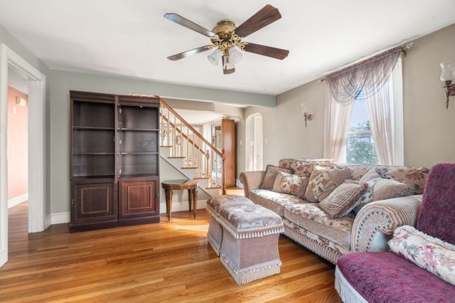 175 Rumney Rd, Revere, MA 02151