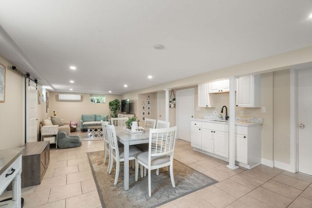 175 Rumney Rd, Revere, MA 02151