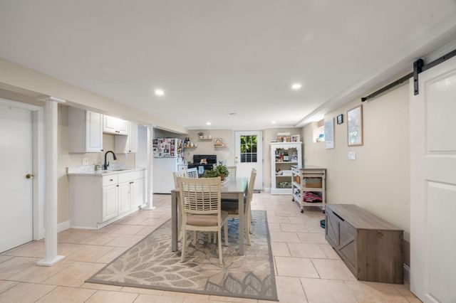 175 Rumney Rd, Revere, MA 02151