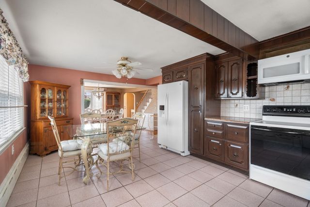 175 Rumney Rd, Revere, MA 02151