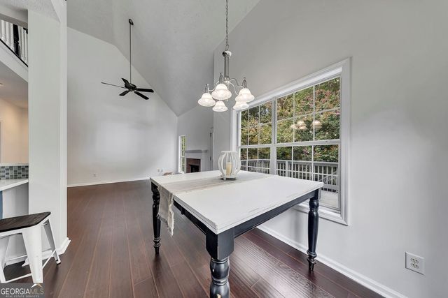7211 Meadow Gate Way, Woodstock, GA 30189