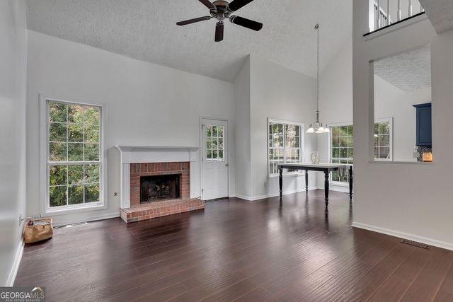 7211 Meadow Gate Way, Woodstock, GA 30189