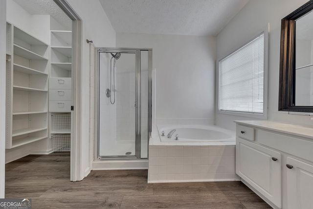 7211 Meadow Gate Way, Woodstock, GA 30189