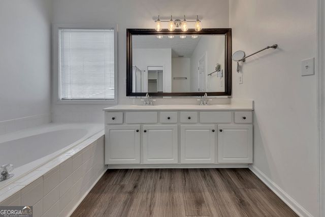 7211 Meadow Gate Way, Woodstock, GA 30189