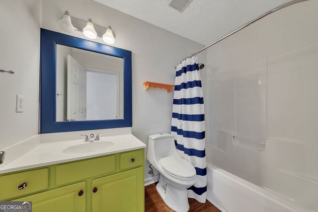 7211 Meadow Gate Way, Woodstock, GA 30189