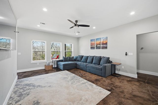 265 Bentwood Drive, Pottsboro, TX 75076