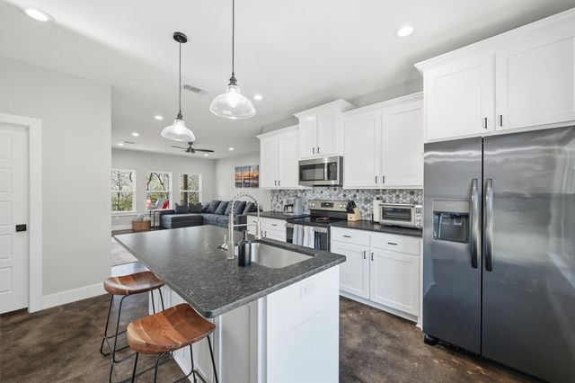 265 Bentwood Drive, Pottsboro, TX 75076