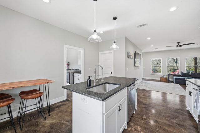 265 Bentwood Drive, Pottsboro, TX 75076