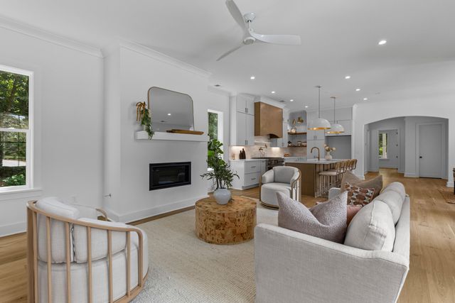 215 Marion Avenue, Summerville, SC 29483