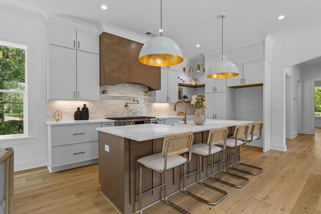 215 Marion Avenue, Summerville, SC 29483