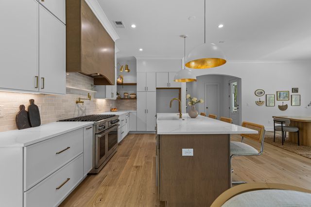 215 Marion Avenue, Summerville, SC 29483