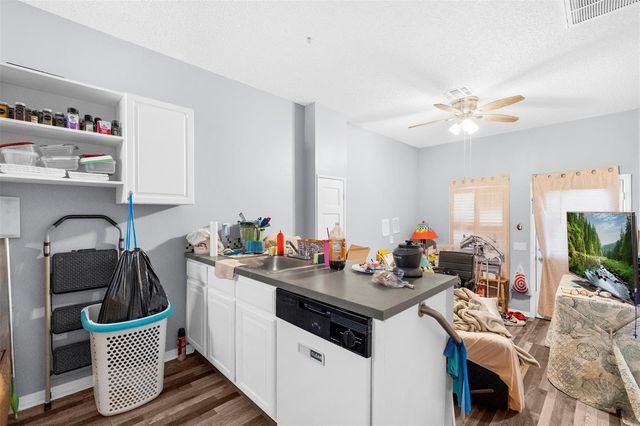 3141 TOWN AVENUE, New Port Richey, FL 34655