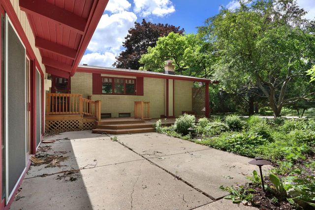 11920 45th AVENUE, Pleasant Prairie, WI 53158