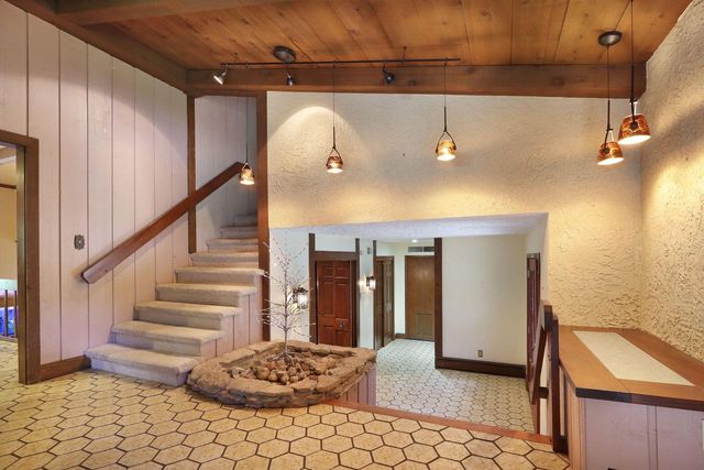 11920 45th AVENUE, Pleasant Prairie, WI 53158