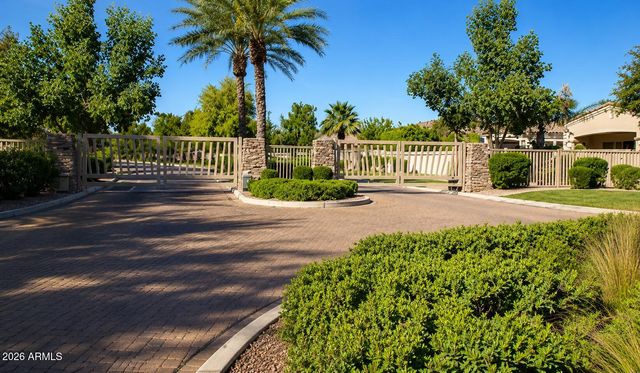 1764 W COCONINO Drive, Chandler, AZ 85248
