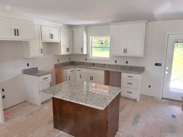 25 MEDLEY LN, Estill Springs, TN 37330