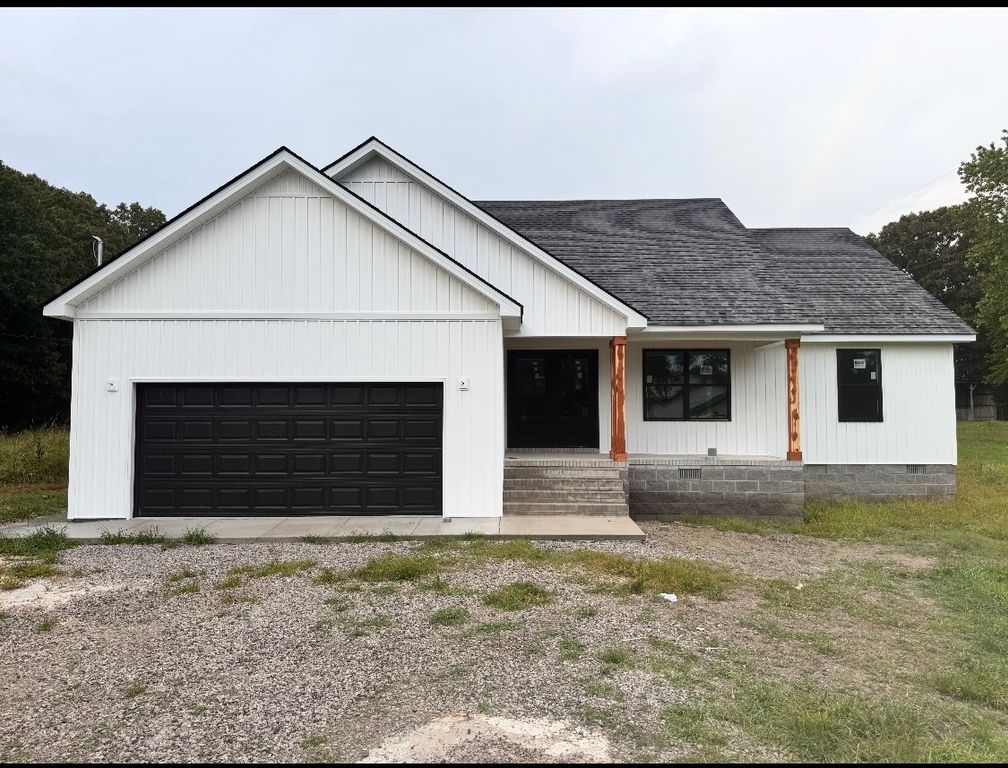 25 MEDLEY LN, Estill Springs, TN 37330