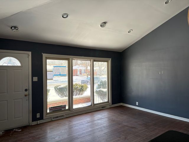 370 Clyde Avenue, Calumet City, IL 60409