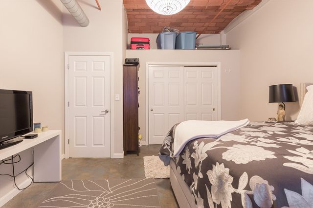 717 Atlantic Avenue 3C, Boston, MA 02111