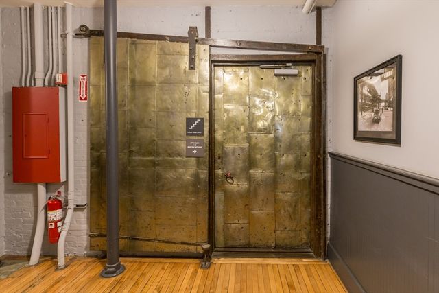 717 Atlantic Avenue 3C, Boston, MA 02111