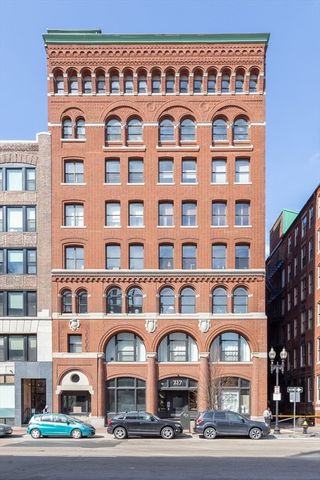 717 Atlantic Avenue 3C, Boston, MA 02111