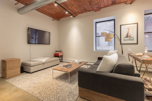 717 Atlantic Avenue 3C, Boston, MA 02111