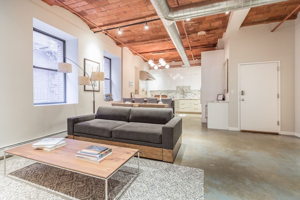 717 Atlantic Avenue 3C, Boston, MA 02111