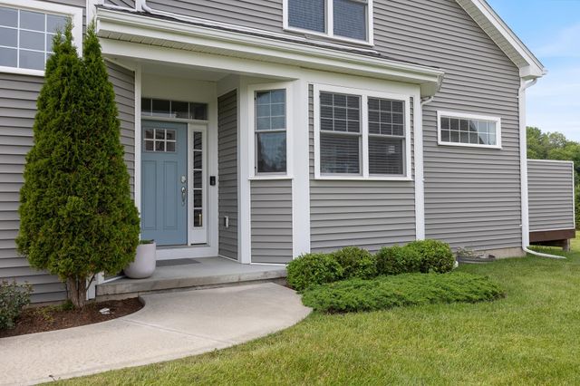 106 Creeks Edge Drive, Williston, VT 05495