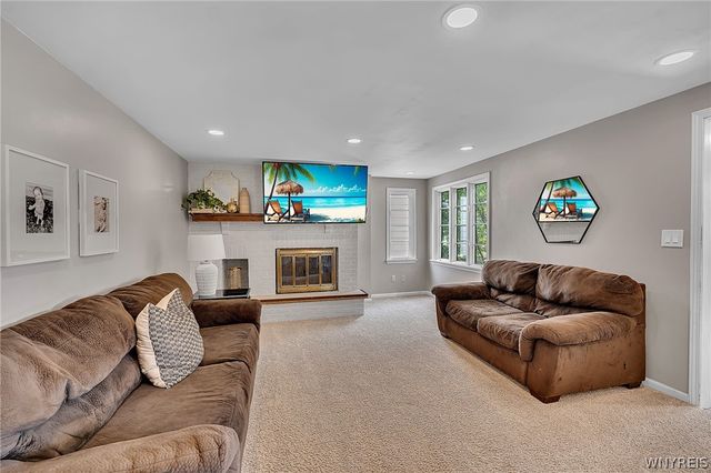349 Lake Avenue, Lancaster, NY 14086