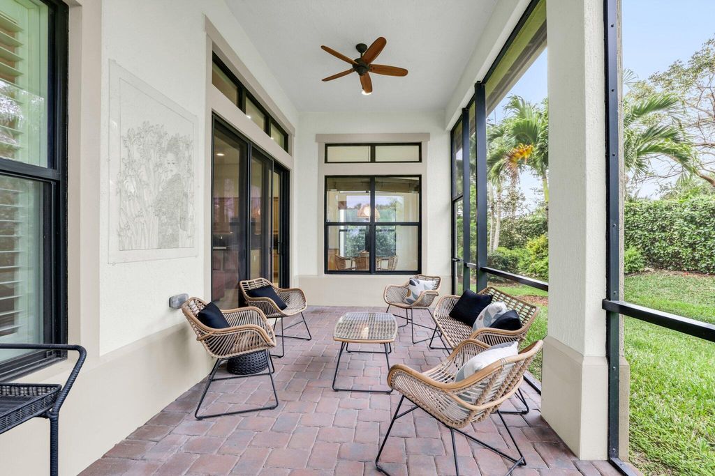 Image 25 of property listing at 9657 Kalmar Circle W, Parkland, FL 33076